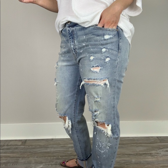 Jolene Distressed Girlfriend Jeans KanCan - Picture 7 of 8